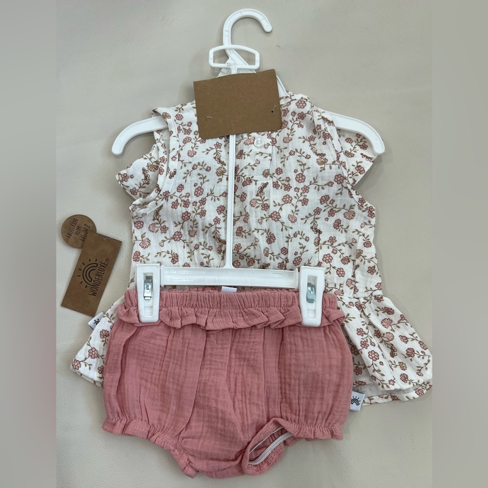 Floral Ruffle 3 piece Set - Picture 2 of 3
